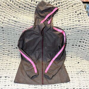 Lululemon The Drizz Lightweight Rain Jacket in Black Cherry Size 4